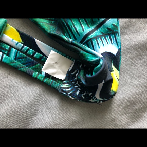 Zaful Tropical Thong Bikini - Picture 3 of 6